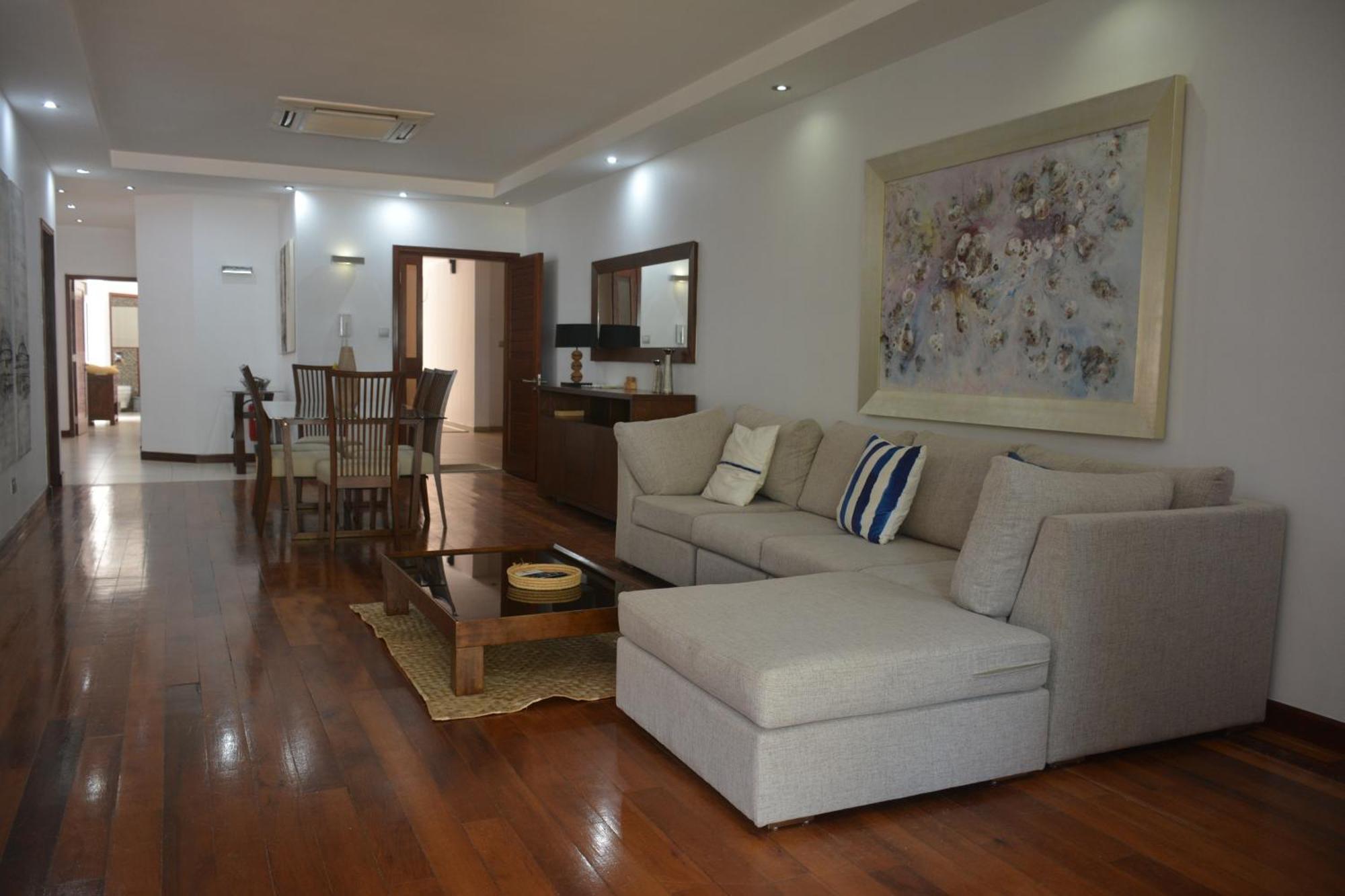 Olana Blue - Beachfront Apartment Riviere Noire Ngoại thất bức ảnh